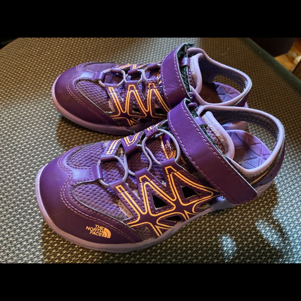 Girls Northface Sandals size 1